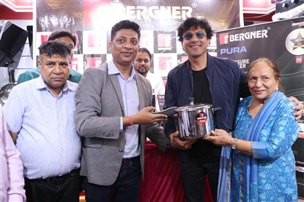 MICHELIN STAR CHEF VIKAS KHANNA LAUNCHES BERGNER'S REVOLUTIONARY NEW PURA PRESSURE COOKER LINE AT CHANDIGARH