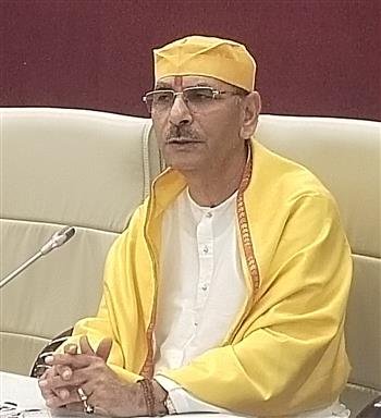 सुधांशु महाराज ने दिए सफलता के मंत्र, व्याख्यान सुनने के लिए उमड़ी भीड़