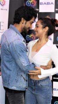 BABA BEATS' LATEST SONG ‘ROOTHA RE’ STARRING SANAM JOHAR & ABIGAIL PANDE TO BE THE BREAKUP SONG OF THE YEAR!