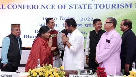 NATIONAL FLAG TO BE INSTALLED AT TOURIST PLACES.:   G KISHAN REDDY