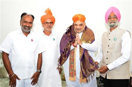 DELEGATION OF ALL INDIA KISAN COORDINATION COMMITTEE   & BKU MEETS UNION HOME MINISTER