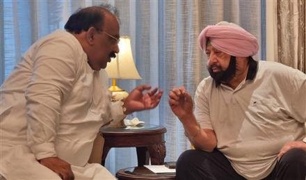 ASHWANI SHARMA CALLS ON CAPT AMARINDER; FIRST MEETING AFTER HIS JOINING BJP