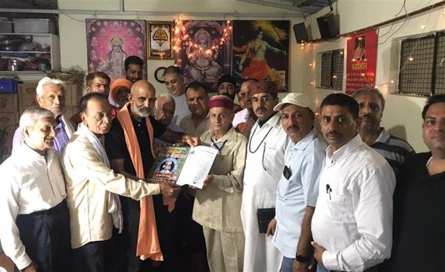 पीजीआई लंगर एण्ड सोशल वेलफेयर ग्रुप नि: स्वार्थ दे रहा है भोजन व कंबल की सेवाएँ