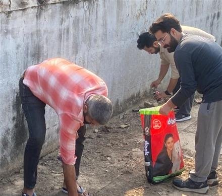 CLEANLINESS DRIVE ORGANIZED AT STUDENTS CENTRE, PANJAB UNIVERSITY TO MARK GANDHI JAYANTI