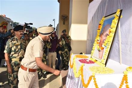 BSF MOTORCYCLE RALLY – 2022 STARTS AWARENESS ON NATIONAL INTEGRATION AS A PART OF 'AZADI KA AMRIT MAHOTSAV'