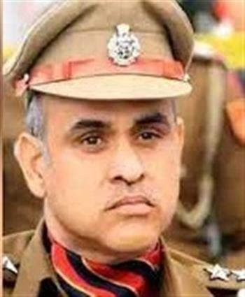 एक करोड़ की रिश्वत के आरोप में एआईजी आशीष कपूर गिरफ़्तार