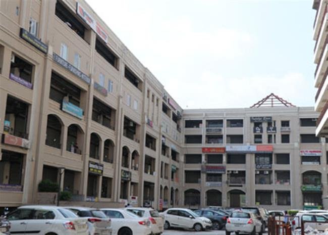 स्पा सेंटर की आड़ में चल रहा देह व्यापार का धंधा, पुलिस नहीं ले रही एक्शन