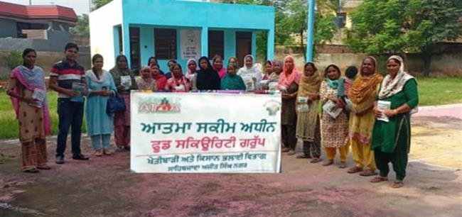 घरेलु बगीची उत्साहित करने के लिए किसान जागरूकता शिविर का आयोजन
