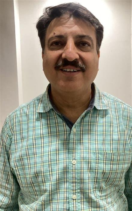 आय से अधिक जायदाद बनाने के आरोप में विजीलैंस ब्यूरो द्वारा ई.ओ. गिरिश वर्मा गिरफ़्तार