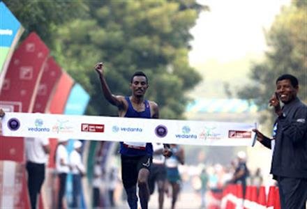 REGASA, CHEPTAI BAG MAIDEN VEDANTA DELHI HALF MARATHON CROWNS