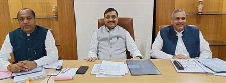 हिमाचल भाजपा की कोर कमेटी की बैठक:  टिकट तय करने के लिये हो रहा  मंथन, कई दावेदार दौड़ से बाहर तो कुछ पर तलवार लटकी