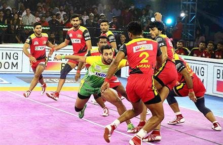BENGALURU BULLS SCRIPT AMAZING COMEBACK TO TIE 31-31 WITH PATNA PIRATES