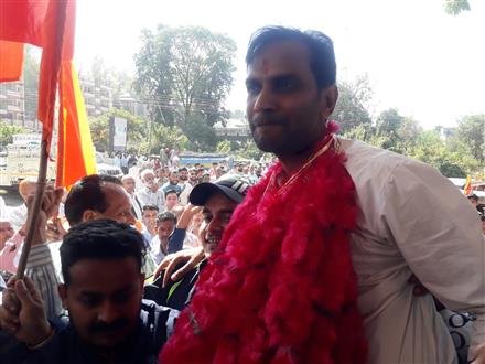 ज्वालामुखी भाजपा में बगावत , अतुल चौधरी ने निर्दलीय नामांकन भरा