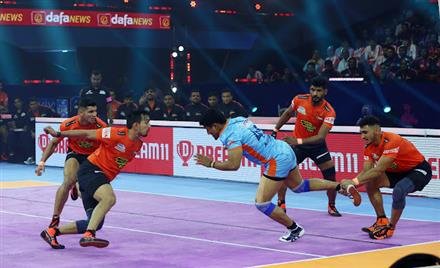 RINKU, ASHISH AND MOHIT LEAD U MUMBA TO MASSIVE WIN AGAINST BENGAL WARRIORS