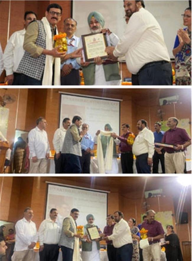 नागपाल नर्सिंग होम एण्ड मल्टीस्पेशलिटी के डा. सुभाष नागपाल को धन्वंतरि अवार्ड-22 से नवाजा