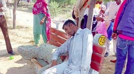 रेलवे स्टेशन पर मां-बेटे ने निगला जहर, अस्पताल में दोनों की मौत