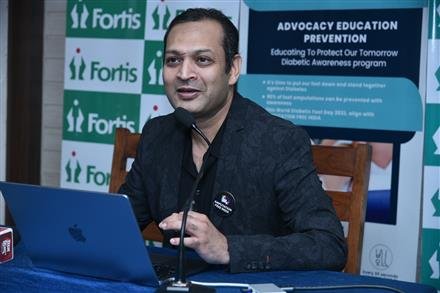 फोर्टिस मोहाली ने डायबिटीज के रोगी के गल सड़ चुके पैर को कटने से बचाया