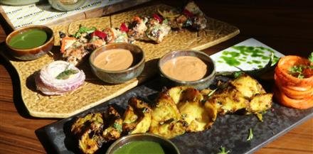 जीरकपुर में खुला वेज और नॉन वेज, सासी कॉकटेल और मॉकटेल के साथ गर्म और मसालेदार व्यंजनों के साथ  ‘द ब्रू एस्टेट’  का 11वां आउटलेट