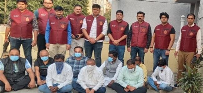 GANG OF EXTORTIONISTS POSING ED OFFICIALS  BUSTED,  NINE AMONG GANG LEADER ARRESTED