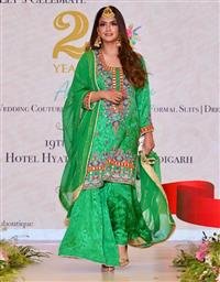 FASHION DESIGNER AMAN SANDHU SHOWCASES COLLECTIONS IN UNIQUE FASHION SHOW