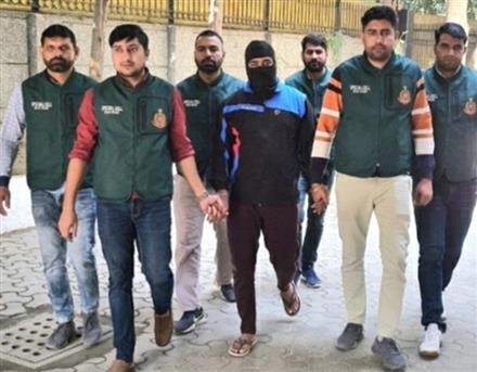 DELHI POLICE ARRESTED WANTED REWARDED GANGSTER PRADEEP YADAV