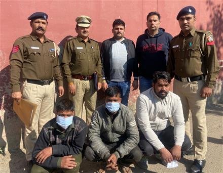 CHANDIGARH  PO AND SUMMON STAFF NABS ABSCONDERS IN VARIOUS CASES