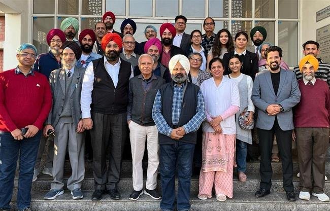 CMA MEMBERS VISIT VERKA MOHALI PLANT FOR STUDY TOUR