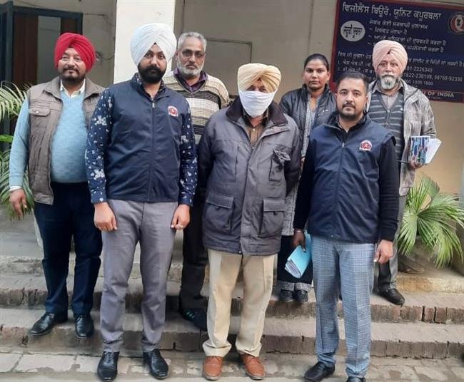 5000 रुपए रिश्वत लेते ए. एस. आई. गिरफ़्तार