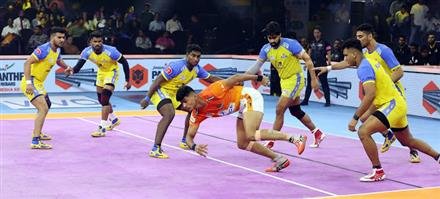 PUNERI PALTAN RALLY TO BEAT TAMIL THALAIVAS, QUALIFY FOR FINAL