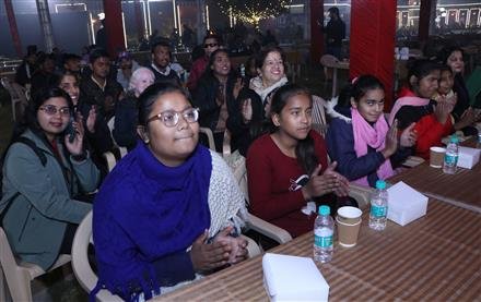 UNIQUE XMAS CELEBRATION: MOVIE ‘83’ SCREENED FOR THE VISUALLY IMPAIRED