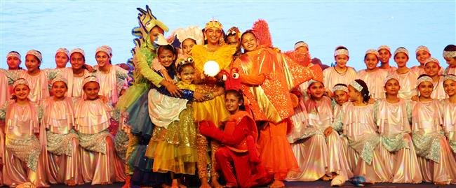 PRAMUKH SWAMI MAHARAJ TOOK STEPS TO INSPIRE WOMEN TO CULTIVATE VALUES AND VIRTUES