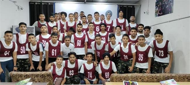 मुफ्त कोचिंग से सेना में जाने का सपना पूरा करें