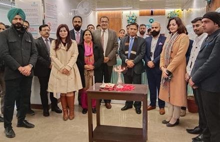 HEALTH SECRETARY YASHPAL GARG  INAUGURATES THE MRI SCAN CENTRE AT GMSH-16