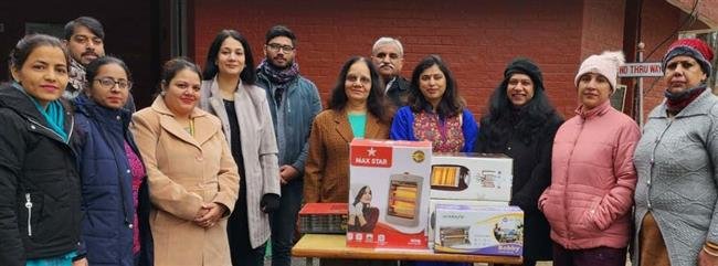 बाल भवन के क्रेच के बच्चों को कड़ाके की ठंड से बचाएंगे एन ए कल्चरल सोसायटी के हीटर