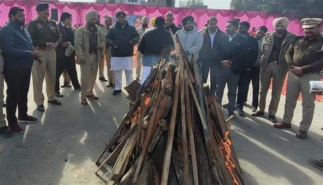 MUSAFIR ORGANISES UNIQUE LOHRI FUNCTION