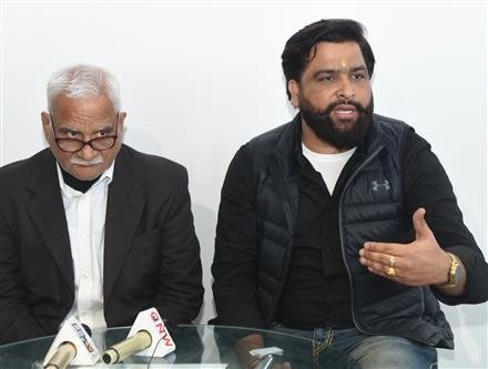 COMPUTER SYNDICATE OPENS ONE-STOP IT MALL