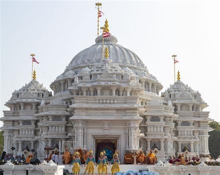 PRAMUKH SWAMI MAHARAJ SMRITI MANDIR MURTI-PRATISHTHA MAHOTSAV HELD