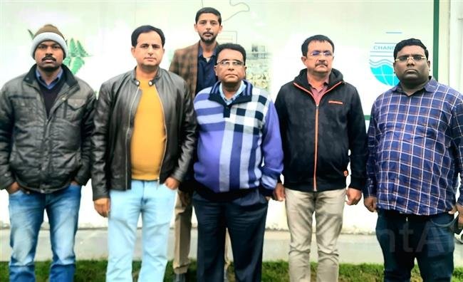 स्मार्ट एयर प्यूरीफिकेशन टॉवर के स्टडी टूर पर आया चंद्रपुर महापालिका का डेलिगेशन