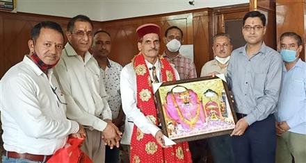 PREEMINENT DESCENDANT OF DEOTSIDH CAVE SHRINE DR PC SHARMA PROPOUNDS CENTRAL ADVISORY COUNCIL FOR HIMACHAL TEMPLES