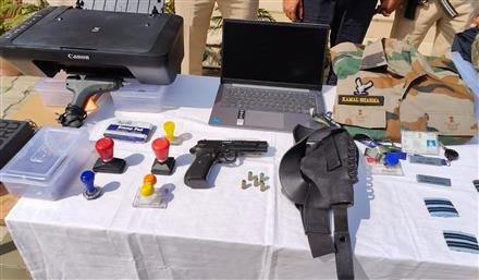 CYBER CRIME NABBED PORTRAYING HIMSELF AS FLIGHT LIEUTENANT  DEFRAUDED HUNDREDS OF YOUNGSTERS IN THE NAME OF PROVIDING A LUCRATIVE CAREER IN INDIAN AIR FORCE