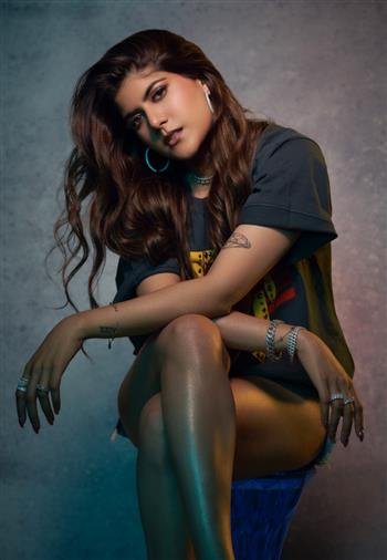 GLOBAL POPSTAR ANANYA BIRLA, SCALED THE CHARTS AT HOME IN INDIA AND ABROAD