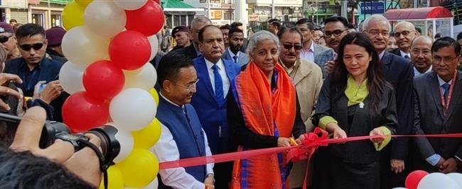 NIRMALA SITHARAMAN INAUGURATES PNB’S SOLAR-POWERED MOBILE ATM