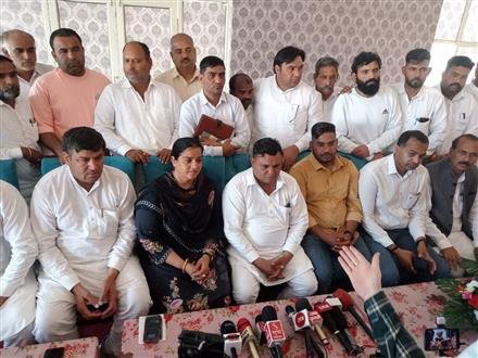 SARPANCHS TO GHERAO CM HOUSE IN KARNAL ON MARCH 11