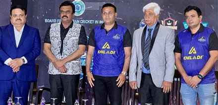 INAUGURAL KHILADIX LEGENDS CRICKET TROPHY LAUNCHED