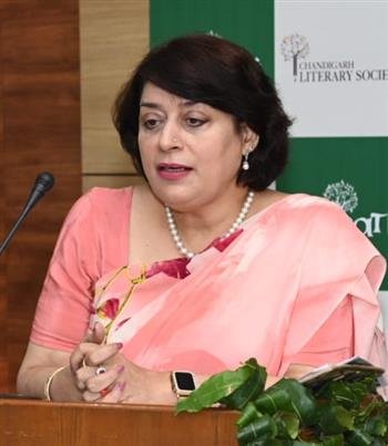 साहित्य, कला के उत्थान बिना संस्कृति का वितान सिकुड़ कर रह जाएगा : डॉ. सुमिता मिश्रा