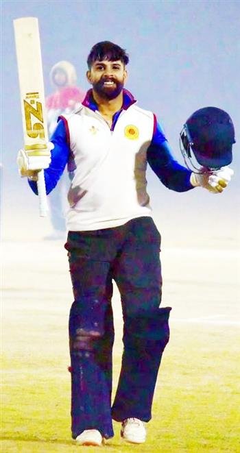 VIDUSH ARORA TO PLAY FOR SADDLEWORTH CRICKET CLUB IN GMCL UK