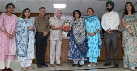 SEMINAR ON ROLE OF INDIAN SCIENTISTS AND SCIENTIFIC INSTITUTIONS IN PRE-INDEPENDENT INDIA HELD