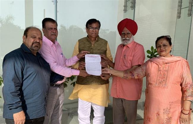 सीएचजेयू प्रतिनिधिमंडल ने पत्रकारों की मांगों बारे भाजपा प्रदेशाध्यक्ष ओपी धनखड़ से की मुलाकात