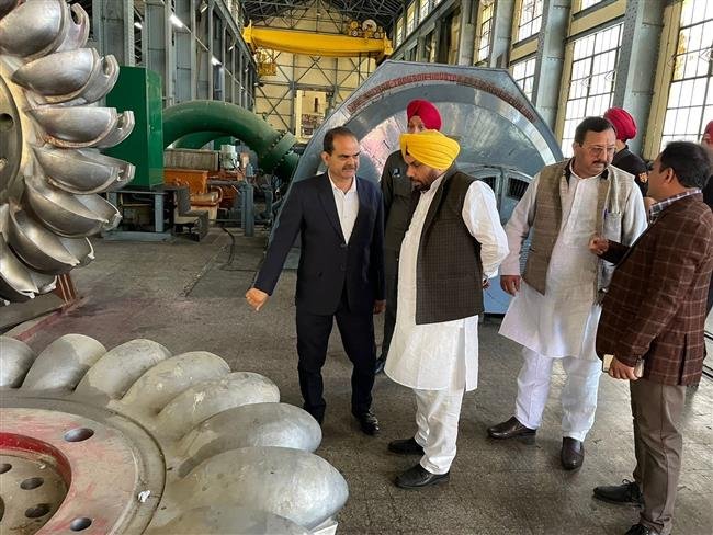 POWER MINISTER HARBHAJAN SINGH E.T.O. INSPECTS SHANAN POWER HOUSE AT JOGINDER NAGAR